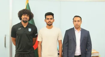 দেশের স্বার্থেই যোগ্য খেলোয়াড়দের বঞ্চিত করার কোন সুযোগ নেই  -ক্রীড়া উপদেষ্টা।