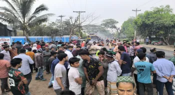 পাবনায় বাস-অটোরিকশা সংঘর্ষে একই পরিবারের ৩ জনসহ নিহত ৪