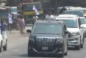 শতাধিক গাড়ি বহর নিয়ে সারজিসের শোডাউন