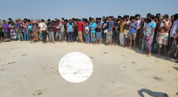 ফুলবাড়ীর বালু চরে অজ্ঞাত লাশের সন্ধান