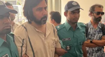 আসামি সেজে সংবাদ সম্মেলনে নিশো!