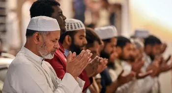 ভারতে ঈদ সোমবার: খালিজ টাইমস