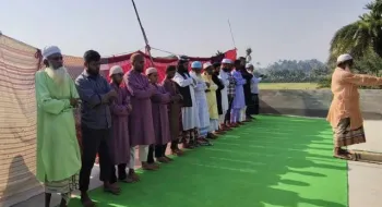 সৌদির সঙ্গে মিল রেখে রাজশাহীর পুঠিয়ায় ঈদের জামাত