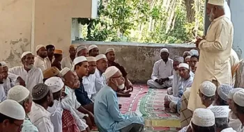 সৌদির সাথে মিল রেখে পিরোজপুরে তিন উপজেলায় ঈদ পালন
