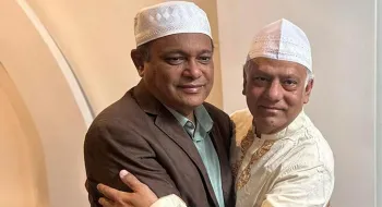বিদেশে রাজকীয় ঈদ আ.লীগ নেতাদের, দেশে দুর্দশায় কর্মীরা