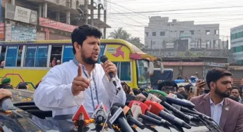 আওয়ামী লীগকে রাজনৈতিকভাবে দাঁড়াতে দেব না: উপদেষ্টা মাহফুজ