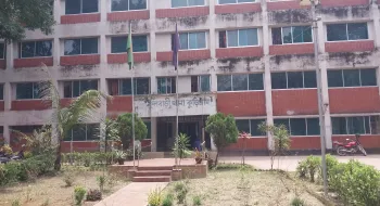 কুড়িগ্রামের ফুলবাড়ী সীমান্তে অবৈধ পথে ভারতে অনুপ্রবেশের দায়ে বাংলাদেশি যুবক আটক
