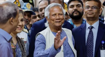 ড. ইউনূস অর্থনীতি পুনরুদ্ধার করে ঘুরে দাঁড়িয়েছে বাংলাদেশ