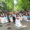 মঞ্চে জুমার নামাজ আদায় আন্দোলনকারীদের, সমাবেশ শুরু