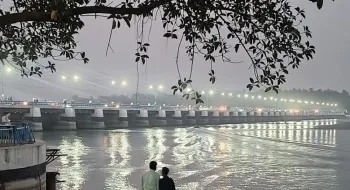 বন্যা আতঙ্কে তিস্তা পারের মানুষ