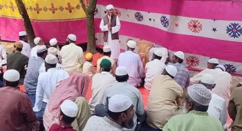 সৌদির সঙ্গে মিল রেখে নওগাঁয় ঈদুল আজহা উদযাপন