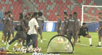 নতুন কেতন নতুন চেতনে ঘুরে দাঁড়ানোর দিন আজ