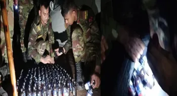 নীলফামারীতে সেনাবাহিনীর অভিযানে ১৪৭ পিচ ফেনসিডিল সহ আটক এক
