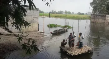 কুড়িগ্রামের ফুলবাড়ীতে ৪বছরেও শেষ হয়নি সেতু নির্মানের কাজ বেড়েছে জন দূর্ভোগ