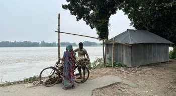 জলবায়ু পরিবর্তন: নারীর জীবনে সংকট ও সংগ্রাম