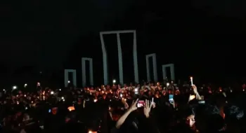 জুলাই অভ্যুত্থানের শহীদদের প্রতি শ্রদ্ধা, মোমবাতি প্রজ্জ্বলন ছাত্রদলের