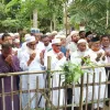 আবু সাঈদের কবর জিয়ারত ও পরিবারের সাথে সাক্ষাৎ করলেন এ টি এম আজহারুল ইসলাম