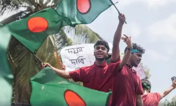 ঢাকাসহ বিভিন্ন স্থানে অবরোধ শিক্ষার্থীদের