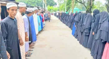 ডিমলায় মাদরাসার একাডেমিক ভবনের দাবিতে মানববন্ধন