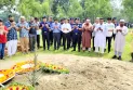 নিহত শিক্ষিকা মাহেরিনের সমাধিস্থলে নীলফামারী প্রশাসনের শ্রদ্ধার্ঘ্য