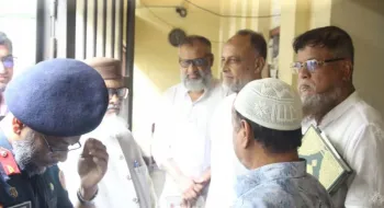 কারাগারের ভেতরে ধর্ম উপদেষ্টার সঙ্গে আওয়ামী লীগের ৩ এমপির ছবি ভাইরাল