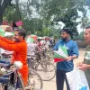 রোদের তীব্রতা থেকে রক্ষা পেতে রিক্সাচালকদের মাঝে ক্যাপ ছাতা বিতরণ করেন ‘আমাদের প্রিয় সৈয়দপুর’ সংগঠন