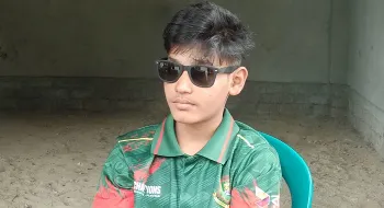 চোঁখ হারিয়েও নতুন বাংলাদেশের স্বপ্ন দেখছেন জুলাই যোদ্ধা লামিম