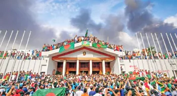 জুলাই সনদের দাবিতে শাহবাগ অবরোধ