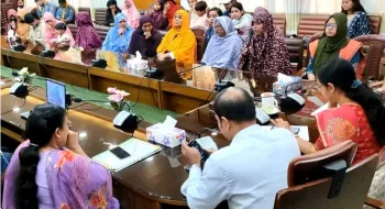 ঠাকুরগাঁওয়ে জুলাই আন্দোলনের স্মৃতিচারণে কান্নায় ভেঙে পড়লেন শহীদদের মায়েরা