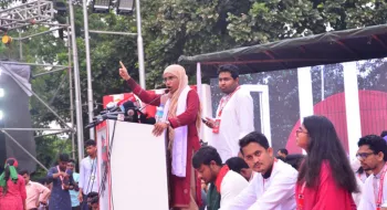 এ রাষ্ট্র-রাজনীতির কাঠামো পাল্টাতে হবে: সামান্তা