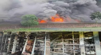 নীলফামারীতে একটি পরিত্যাক্ত মুরগির খামারে রহস্যজনক অগ্নিকান্ড