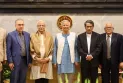 প্রধানমন্ত্রী হলে থাকা যাবে না দলীয় প্রধানের পদে