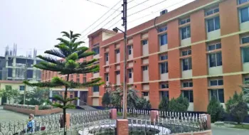রংপুরের ১০০ শয্যা বিশিষ্ট শিশু হাসপাতালটি দীর্ঘদিন পরিত্যক্ত থাকায় অবকাঠামোসহ এসিগুলো নষ্ট