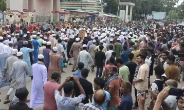 দিনাজপুরে জীবন মহল ও জীবনীয়া দরবার ভাংচুর- অগ্নিসংযোগ,ব্যাপক ক্ষয়ক্ষতি
