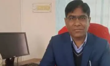 আবেদনেরই যোগত্য নেই, তবু বেরোবিতে ১২ বছর ধরে শিক্ষকতা করছেন