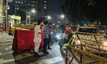 ডাকসু নির্বাচন: ঢাবিতে প্রবেশে কড়াকড়ি