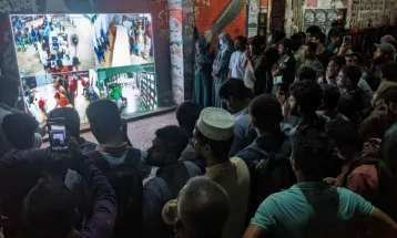 ডাকসুর ফল ঘোষণা ঘিরে ক্যাম্পাস থমথমে, সতর্ক আইনশৃঙ্খলা বাহিনী
