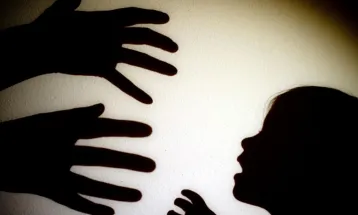 শিশুকে ধর্ষণের অভিযোগে বৃদ্ধ গ্রেপ্তার