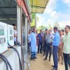 দোকানে অবৈধ মিনি পাম্প স্থাপন ও সড়কে পণ্য রাখায় ডিমলায় দুই ব্যবসায়ীকে জরিমানা