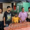 ফার্মেসির আড়ালে মদ বিক্রি, আটক ৩