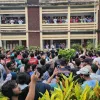 শিক্ষক-শিক্ষার্থীদের ধস্তাধস্তিতে উত্তপ্ত রাবি