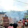 নীলফামারীতে আগুনে ১৭ পরিবারের ৩০টি ঘর ভস্মীভূত