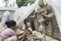 কুড়িগ্রামে দুর্গোৎসবে নারী শিল্পীদের ছোঁয়ায় তৈরি হচ্ছে প্রতিমা