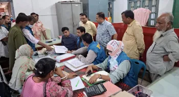 ঠাকুরগাঁও সাব-রেজিস্ট্রার অফিসে অনিয়মের সত্যতা পেল দুদক