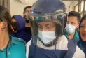 ‘আমাদের কি মরিয়া প্রমাণ করতে হবে আমরা অসুস্থ’