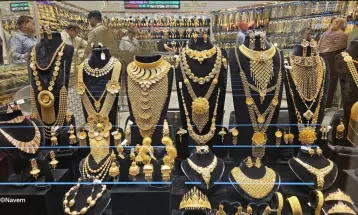 একদিনের ব্যবধানে ৬৯০৬ টাকা বেড়ে স্বর্ণের দামে নতুন ইতিহাস