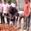 যুবদলের উদ্যোগে লালমনিরহাটের ক্ষতিগ্রস্ত সড়ক মেরামত