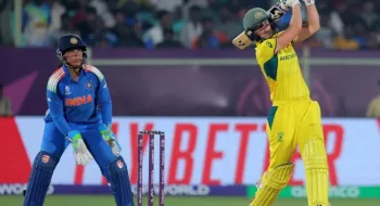 রান তাড়ায় বিশ্বরেকর্ড গড়ে ভারতকে হারাল অস্ট্রেলিয়া