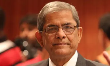 ঠাকুরগাঁওয়ে দলীয় কর্মসূচি বাতিল করে ঢাকার উদ্দেশ্যে মির্জা ফখরুল