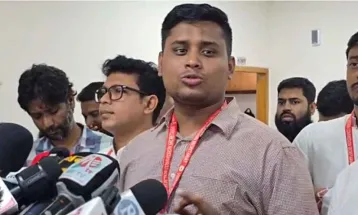 নির্বাচন কমিশনের রিমোট অন্য কারও হাতে: হাসনাত